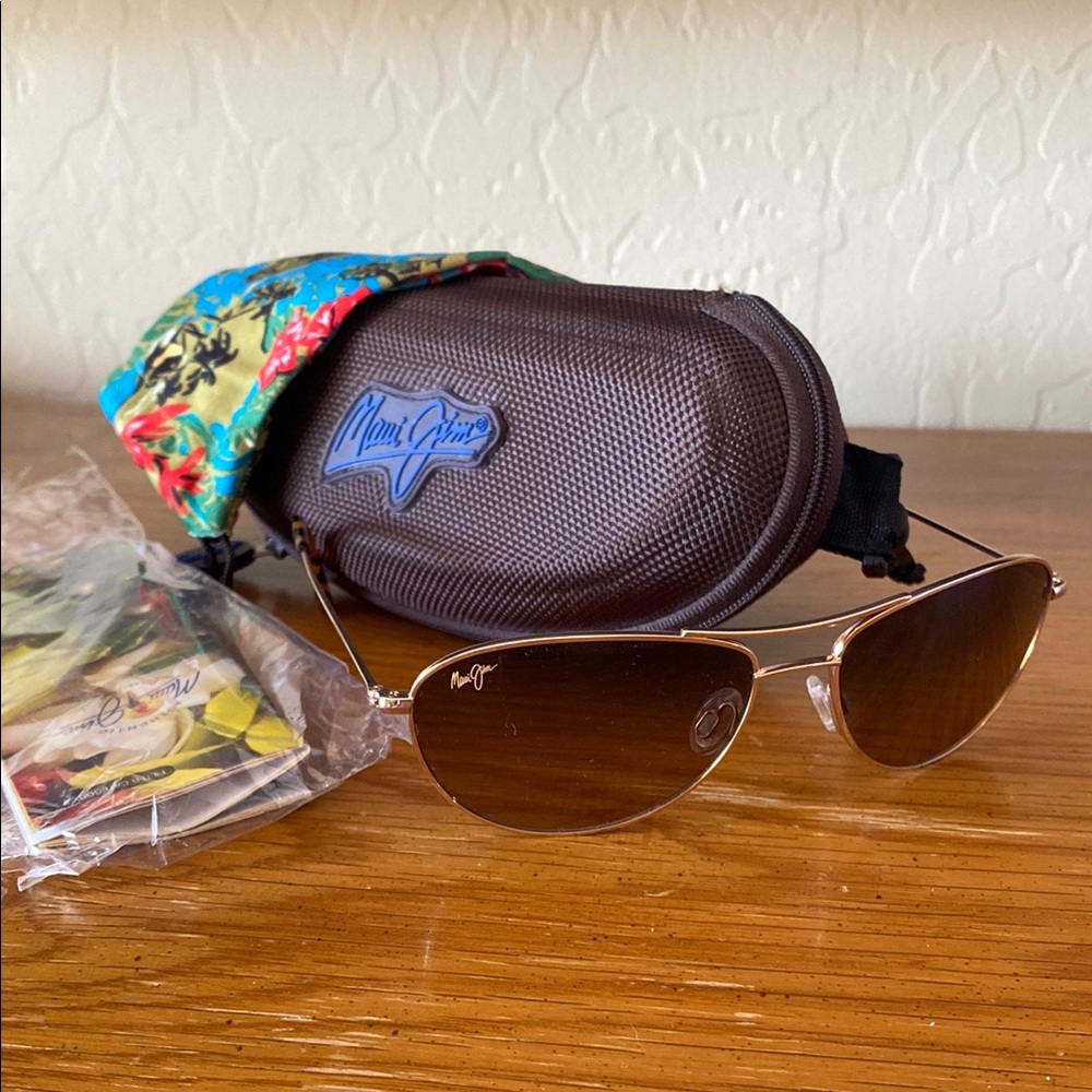 Maui Jim Aviator Sunglasses with Brown Lenses